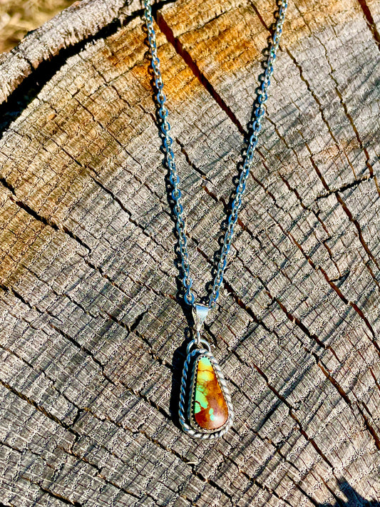Alacron turquoise pendant