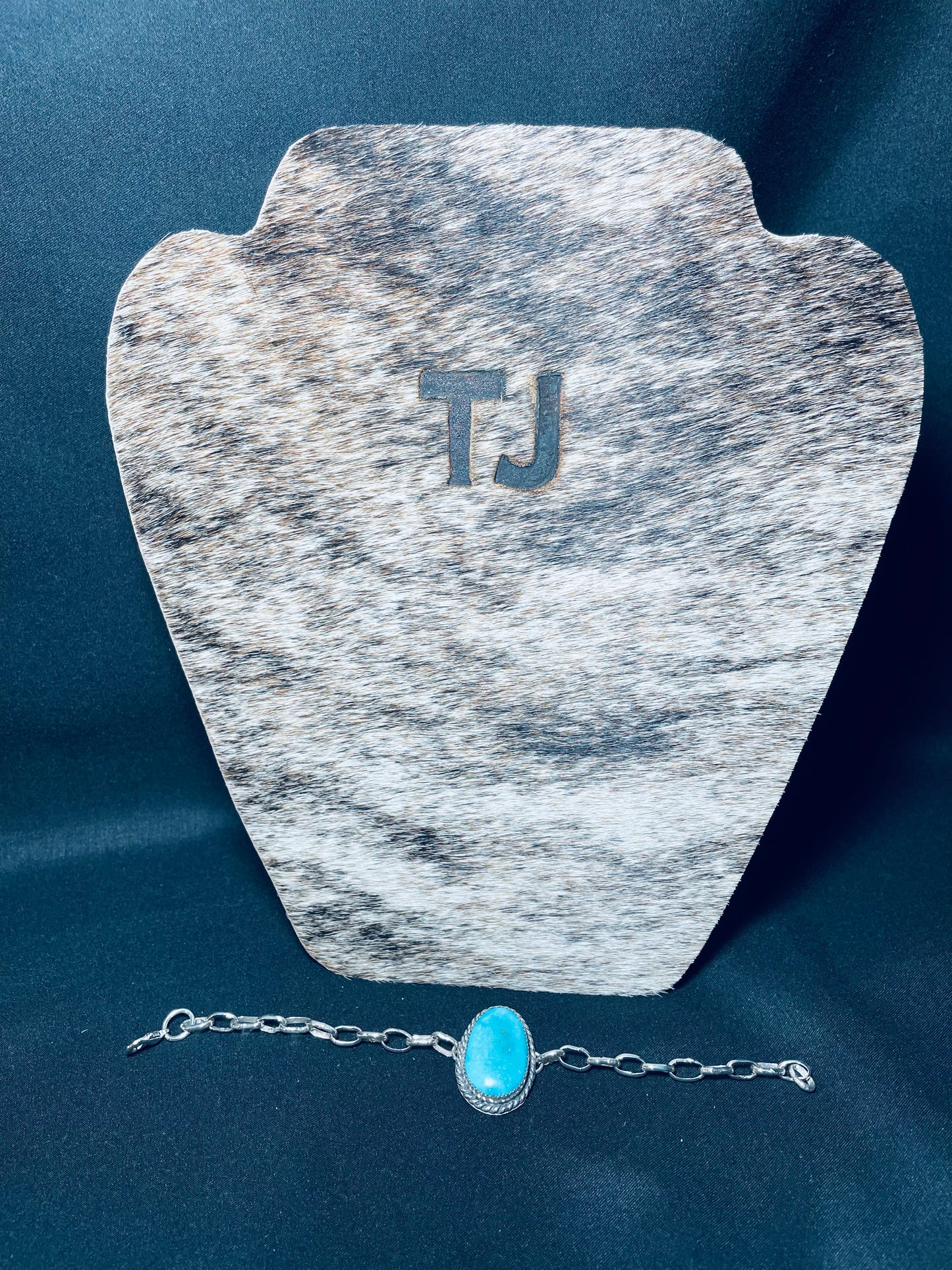Handmade link bracelet with Turquoise stone