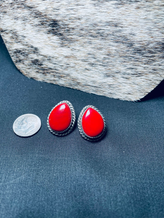 Red Rosarita studs